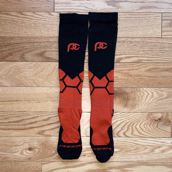 Pro Compression Socks - Picture 1 of 3